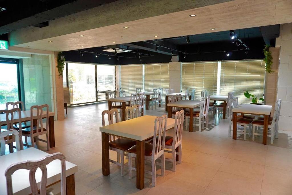 Emerald Hotel 제주 외부 사진