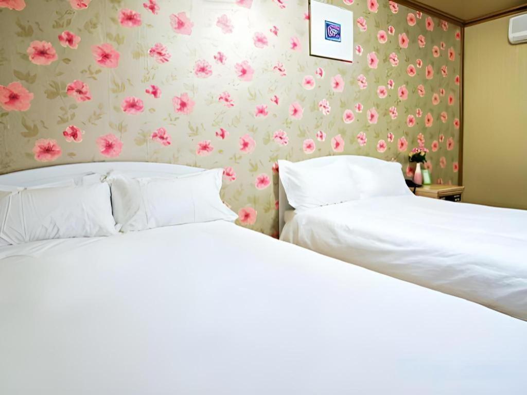 Emerald Hotel 제주 외부 사진