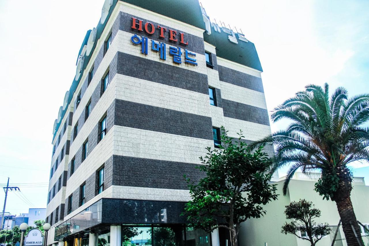 Emerald Hotel 제주 외부 사진