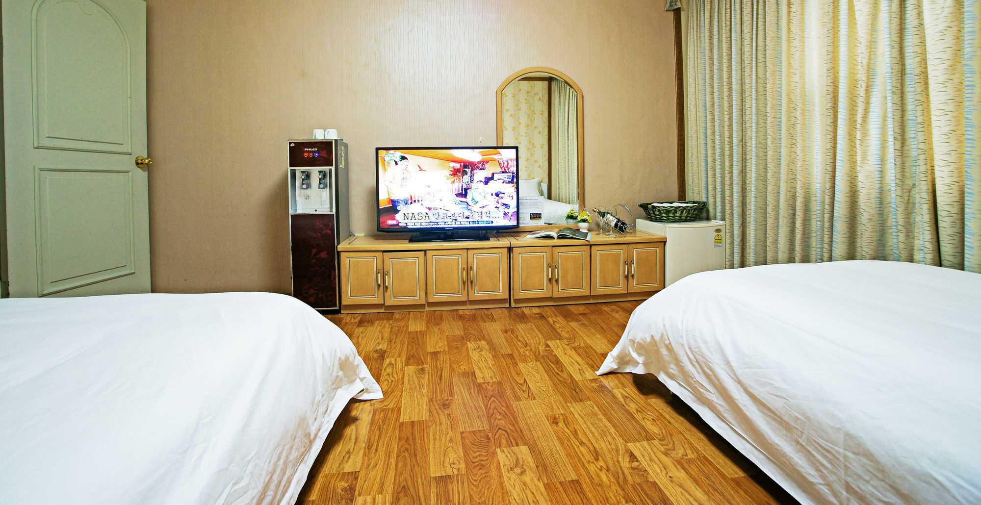 Emerald Hotel 제주 외부 사진